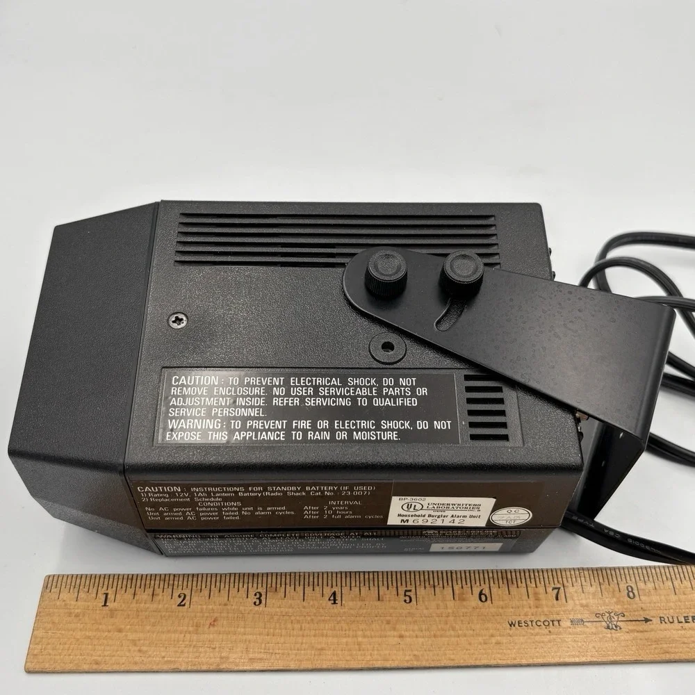 Safe House Invisible Pulsed Beam Infrared Photorelay Alarm 49-307 Radio Shack